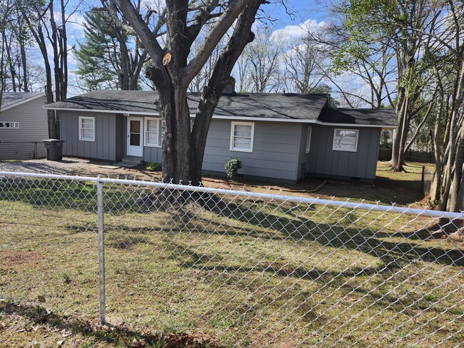 property at 84 N Estate Dr
