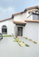 8576 SW 210th Terrace in Cutler Bay, FL - Building Photo - Building Photo