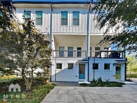 1244 Cushenberry Ln in Atlanta, GA - Building Photo