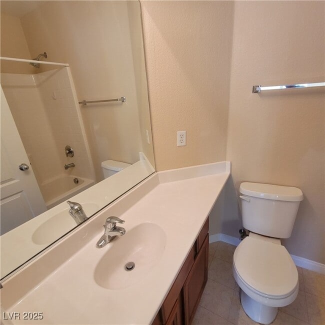 2792 Red Vista Ct