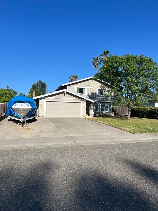 property at 8325 Garry Oak Dr