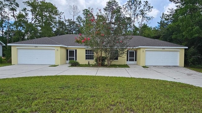 6290 W Oak Park Blvd in Homosassa, FL - Building Photo - Building Photo