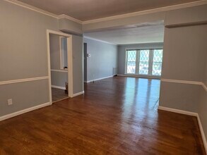 8241 Delmar Blvd, Unit 1W in St. Louis, MO - Building Photo - Building Photo