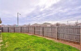 6141 Courtyards Ct in Oklahoma City, OK - Building Photo - Building Photo