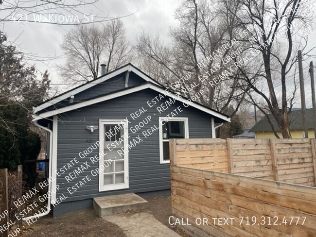 property at 421 W Kiowa St