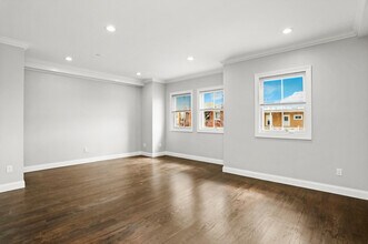 4 Armonk St in Greenwich, CT - Building Photo - Building Photo