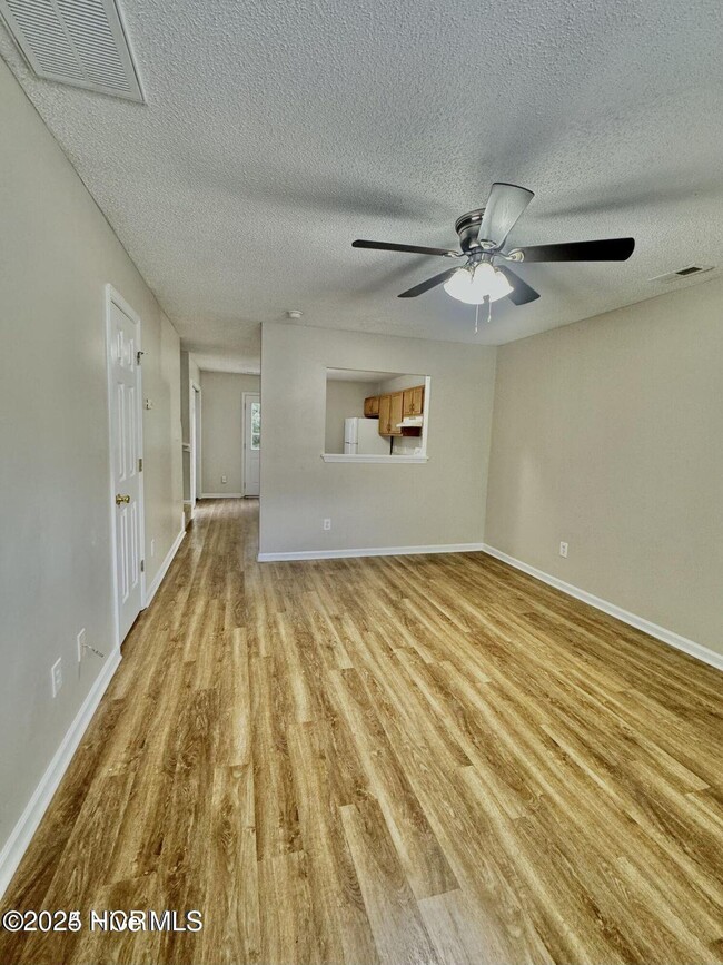 319 Bracken Pl in Jacksonville, NC - Building Photo - Building Photo