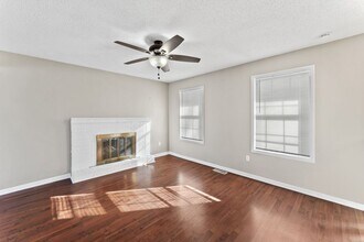 212 NE 90th Terrace in Kansas City, MO - Building Photo - Building Photo