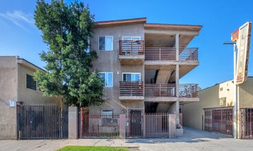 5869 S Figueroa St in Los Angeles, CA - Building Photo - Building Photo