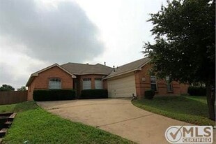 4504 St Francis Ave in Dallas, TX - Building Photo