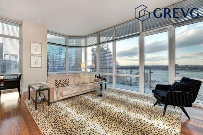 property at 10 W End Ave