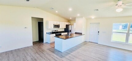 3011 Harvard Cir in La Belle, FL - Building Photo - Building Photo