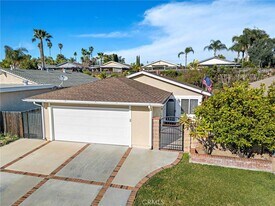 27271 Pinocha in Mission Viejo, CA - Building Photo