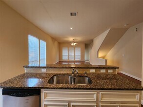 4100 Blossom St in Houston, TX - Building Photo - Building Photo