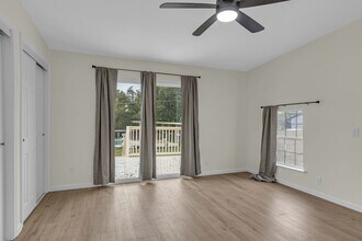 332 Thomas Rd in Azle, TX - Building Photo - Building Photo