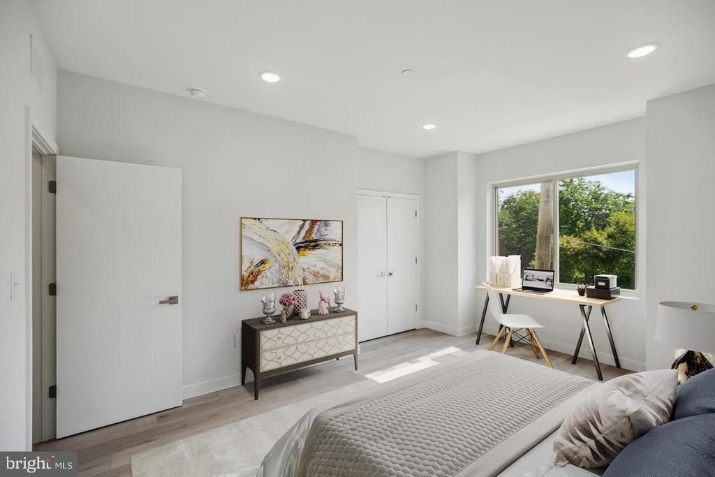 2212 N Marshall St in Philadelphia, PA - Building Photo