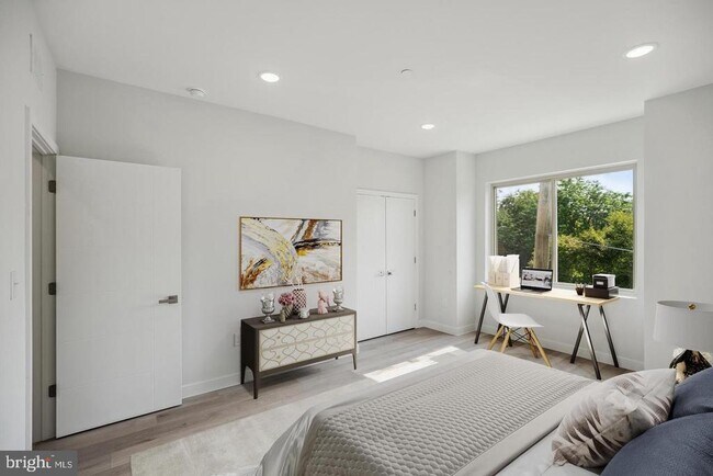 property at 2212 N Marshall St