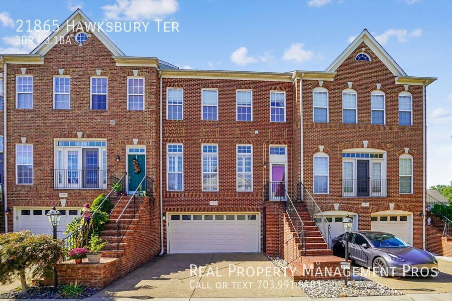 21865 Hawksbury Terrace in Broadlands, VA - Foto de edificio