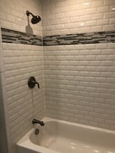 16 Winthrop Rd, Unit 1 in Brookline, MA - Foto de edificio - Building Photo