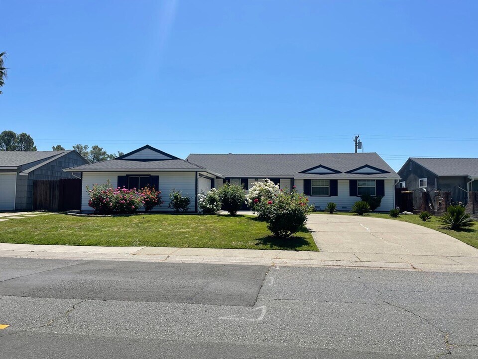 4600 Forest Pkwy in Sacramento, CA - Building Photo