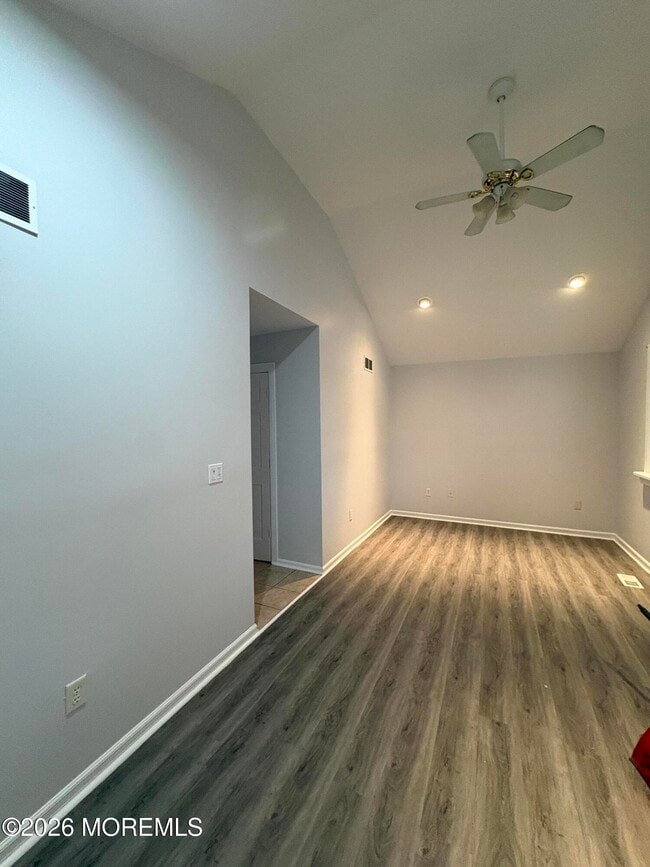 211 Anthony Ave in Toms River, NJ - Building Photo - Building Photo