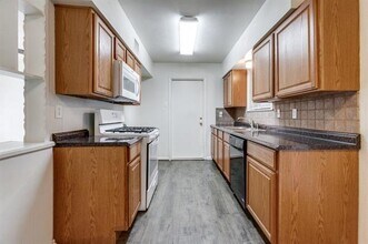 2607 Jonesboro Ave in Dallas, TX - Building Photo - Building Photo