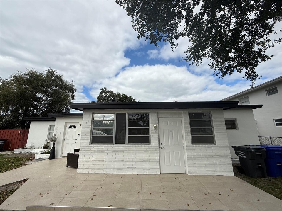 6109 Garfield St in Hollywood, FL - Building Photo