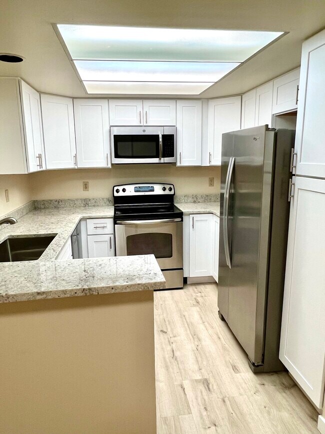 1326 Bellevue Way NE Rentals in Bellevue, WA