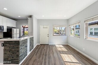 152 Maegan Pl in Thousand Oaks, CA - Building Photo - Building Photo