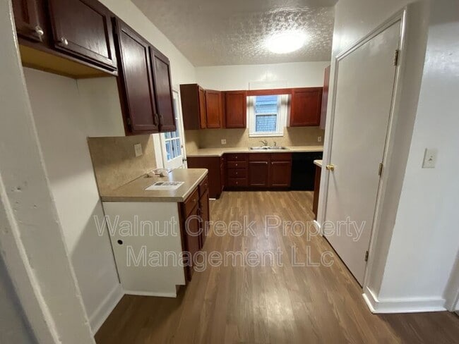 property at 1143 W 9th St
