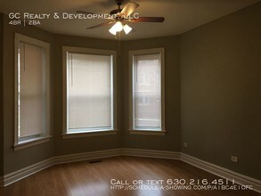 7432 S Blackstone Ave-Unit -Unit 1 in Chicago, IL - Foto de edificio - Building Photo