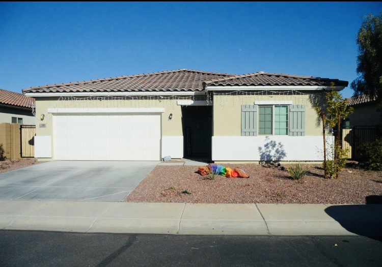 268 Pacific Dr in Casa Grande, AZ - Building Photo