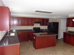 13613 Coram Pl in Charlotte, NC - Foto de edificio - Building Photo