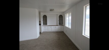 5810 Krebs Rd in Bakersfield, CA - Building Photo - Building Photo