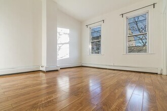 412 2nd St in Jersey City, NJ - Building Photo - Building Photo