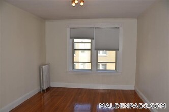 96 Maple St in Malden, MA - Building Photo - Building Photo