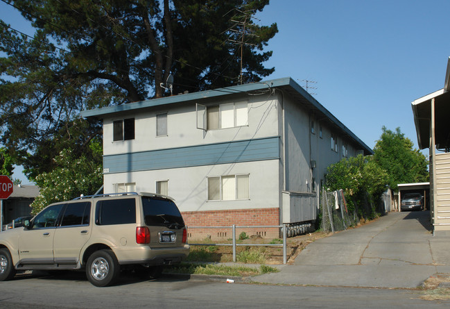 497 Leigh Ave in San Jose, CA - Foto de edificio - Building Photo