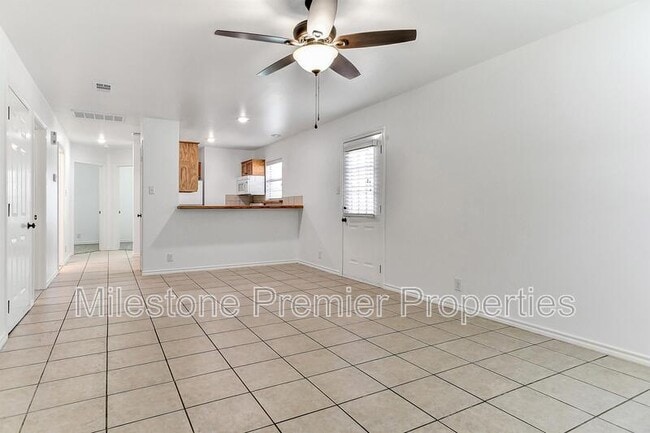 property at 1018 W Coffin St