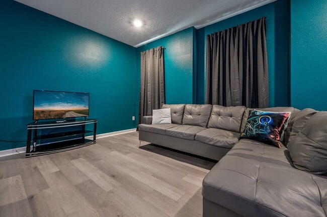 4532 Target Blvd in Kissimmee, FL - Building Photo - Building Photo