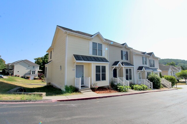 property at 869 Camelot Ln