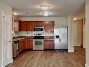 851 Wendover Ave in Westfield, IN - Foto de edificio - Building Photo