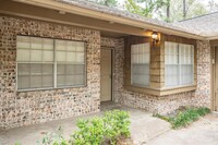 226 Spring Pines Dr in Spring, TX - Building Photo - Building Photo