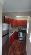 906 N 85th St, Unit B in Seattle, WA - Building Photo - Building Photo