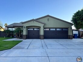 1220 Mc Millin St in Calexico, CA - Building Photo