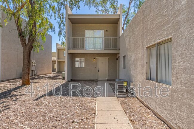 2833 E Le Marche Ave-Unit -Unit 103 in Phoenix, AZ - Foto de edificio - Building Photo