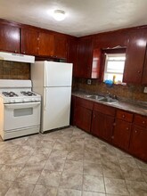 78 Harwood St, Unit Apt. 2 in Lynn, MA - Foto de edificio - Building Photo