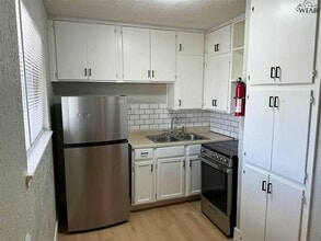 1710 10th St in Wichita Falls, TX - Building Photo - Building Photo