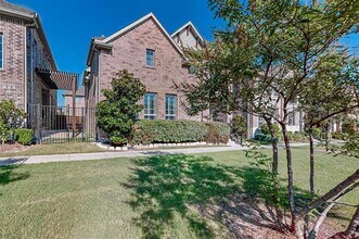 2459 Cathedral Dr in Richardson, TX - Building Photo - Building Photo