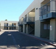 Longview Heights Apartments