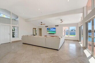 3040 Jasmine Terrace in Delray Beach, FL - Building Photo - Building Photo